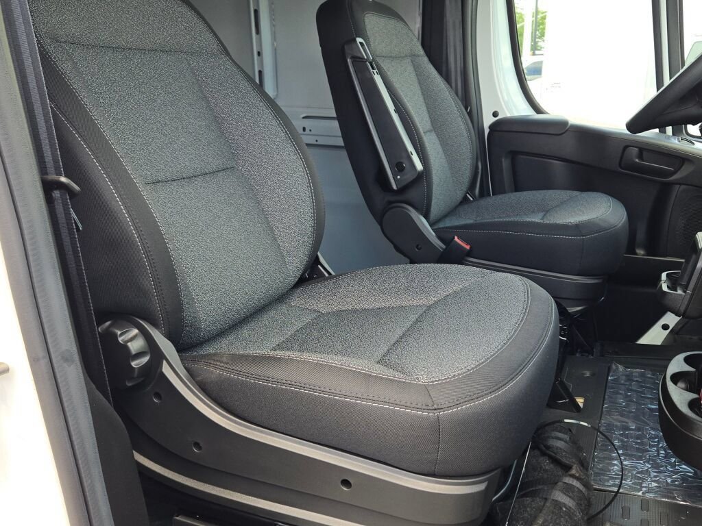 Used 2023 White Ram High Roof image 5