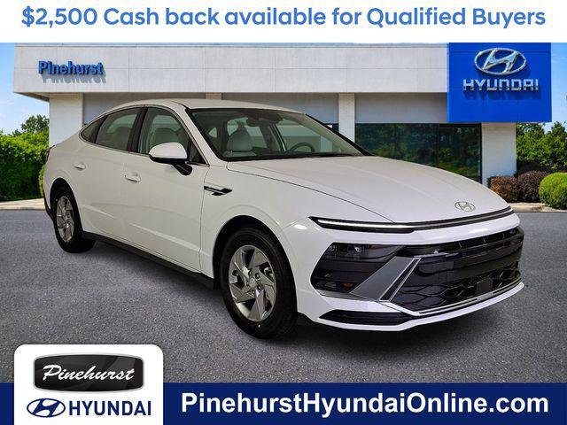 2026 Hyundai Sonata SE's photo