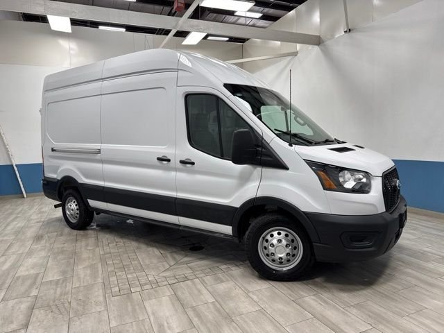 Used 2025 Oxford White Ford Base image 1