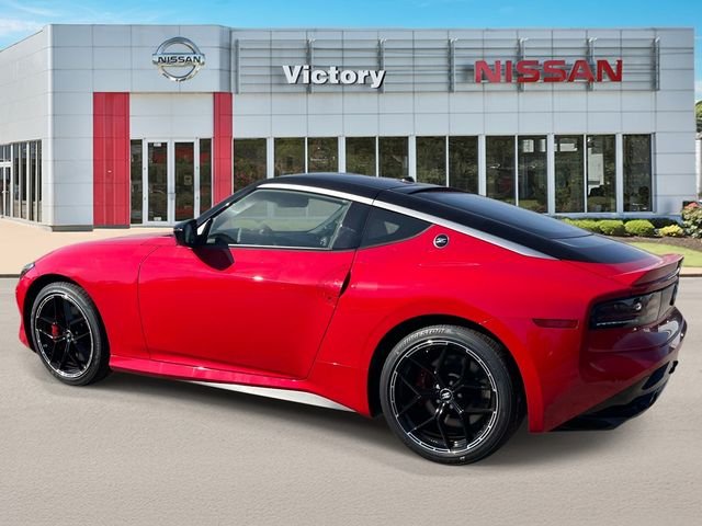 New 2027 Solid Red / Super Black Two-tone Nissan Performance image 6