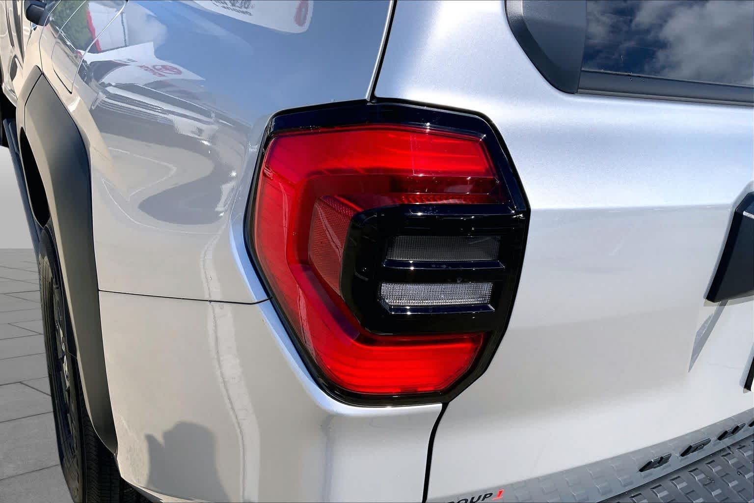 Used 2026 Cutting Edge Toyota SR5 image 26