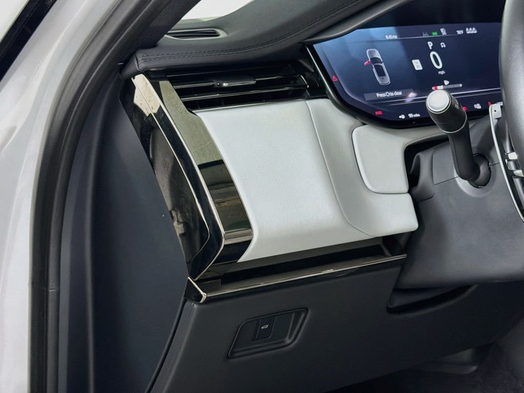 Certified Used 2024 Gray Land Rover Dynamic SE image 10