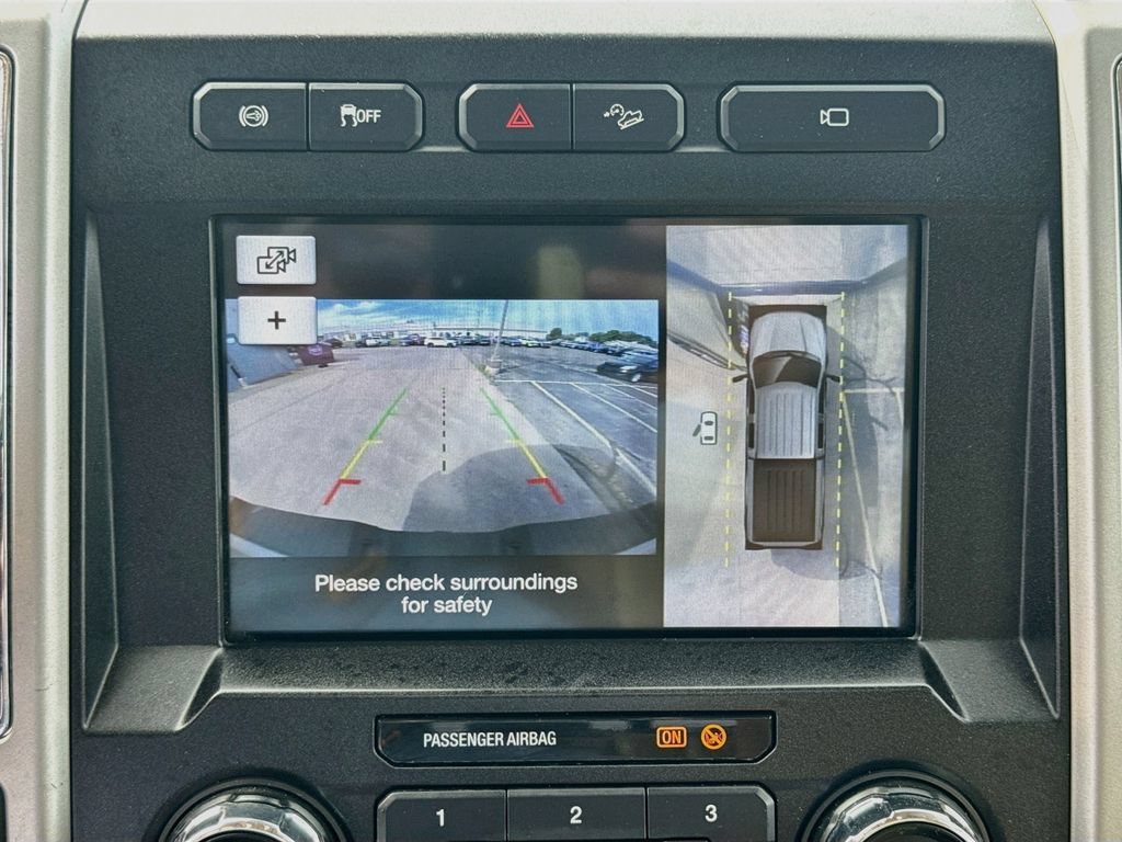 Used 2017  Ford Lariat image 14