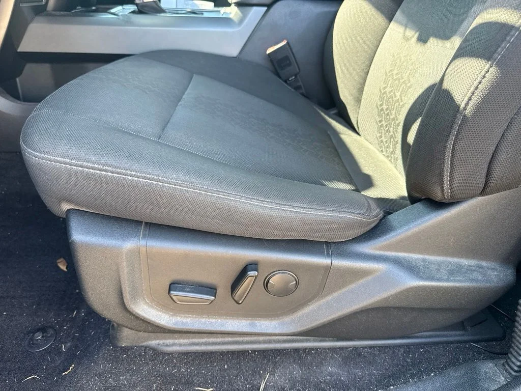 Used 2019 Gray Ford XLT image 10