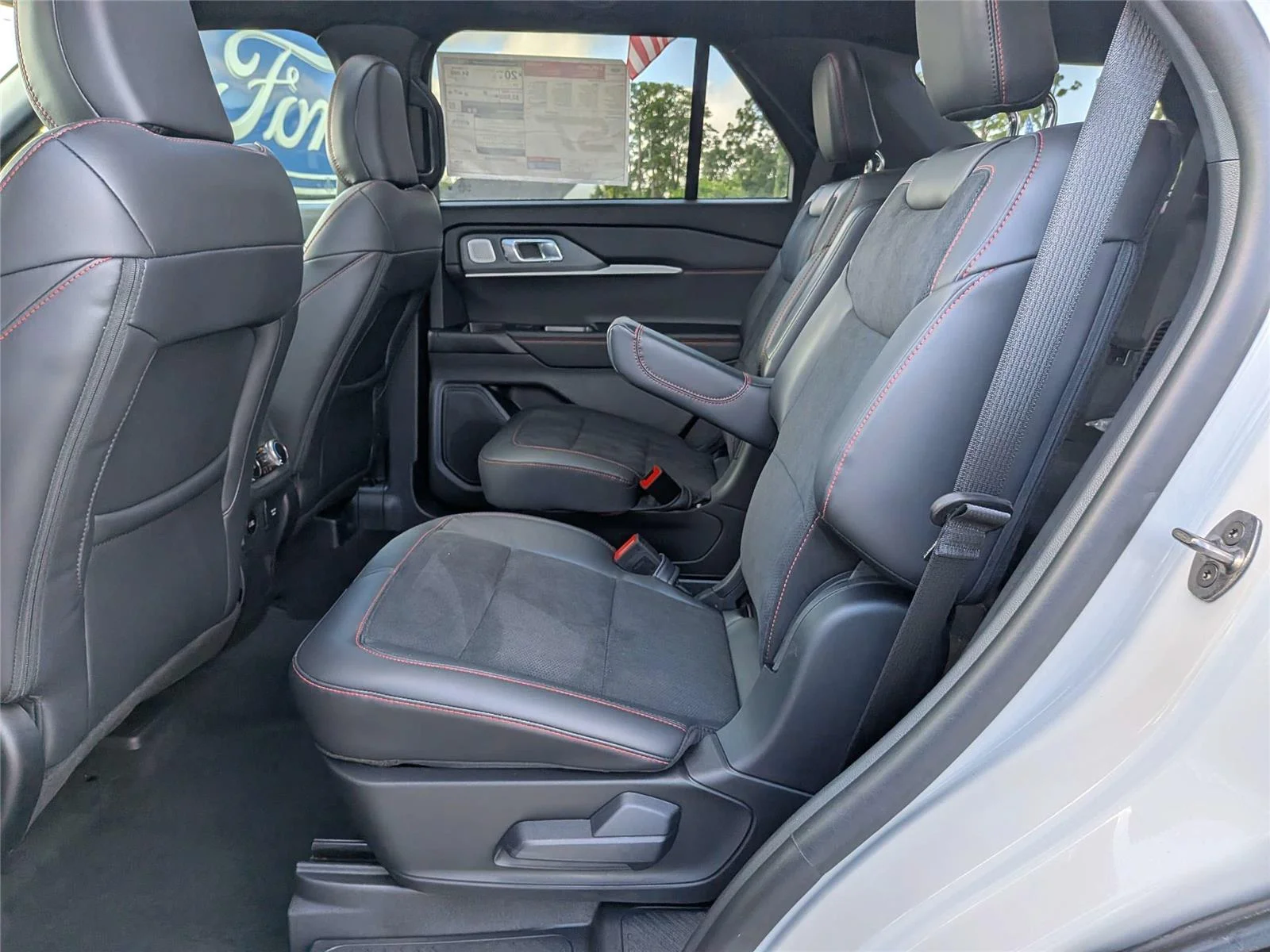 New 2026 Star White Metallic Tri-Coat Ford ST image 14