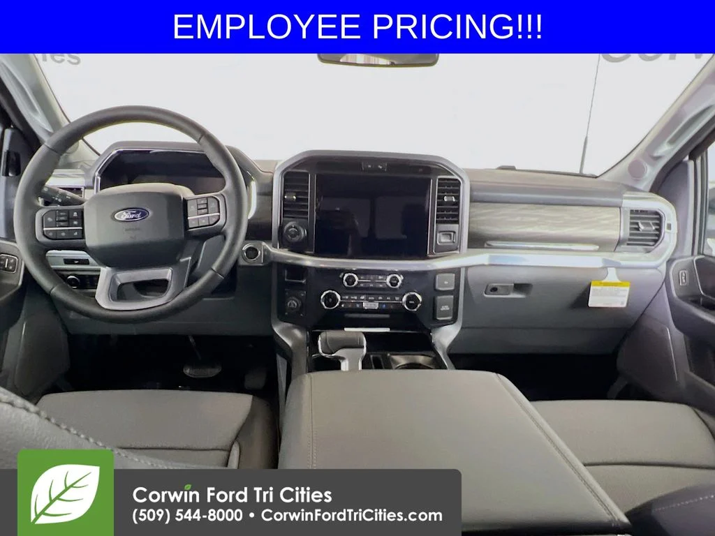 New 2026 Star White Metallic Tri-Coat Ford Lariat image 7