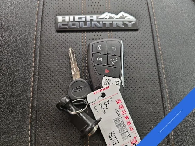 Used 2024 Summit White Chevrolet High Country image 28