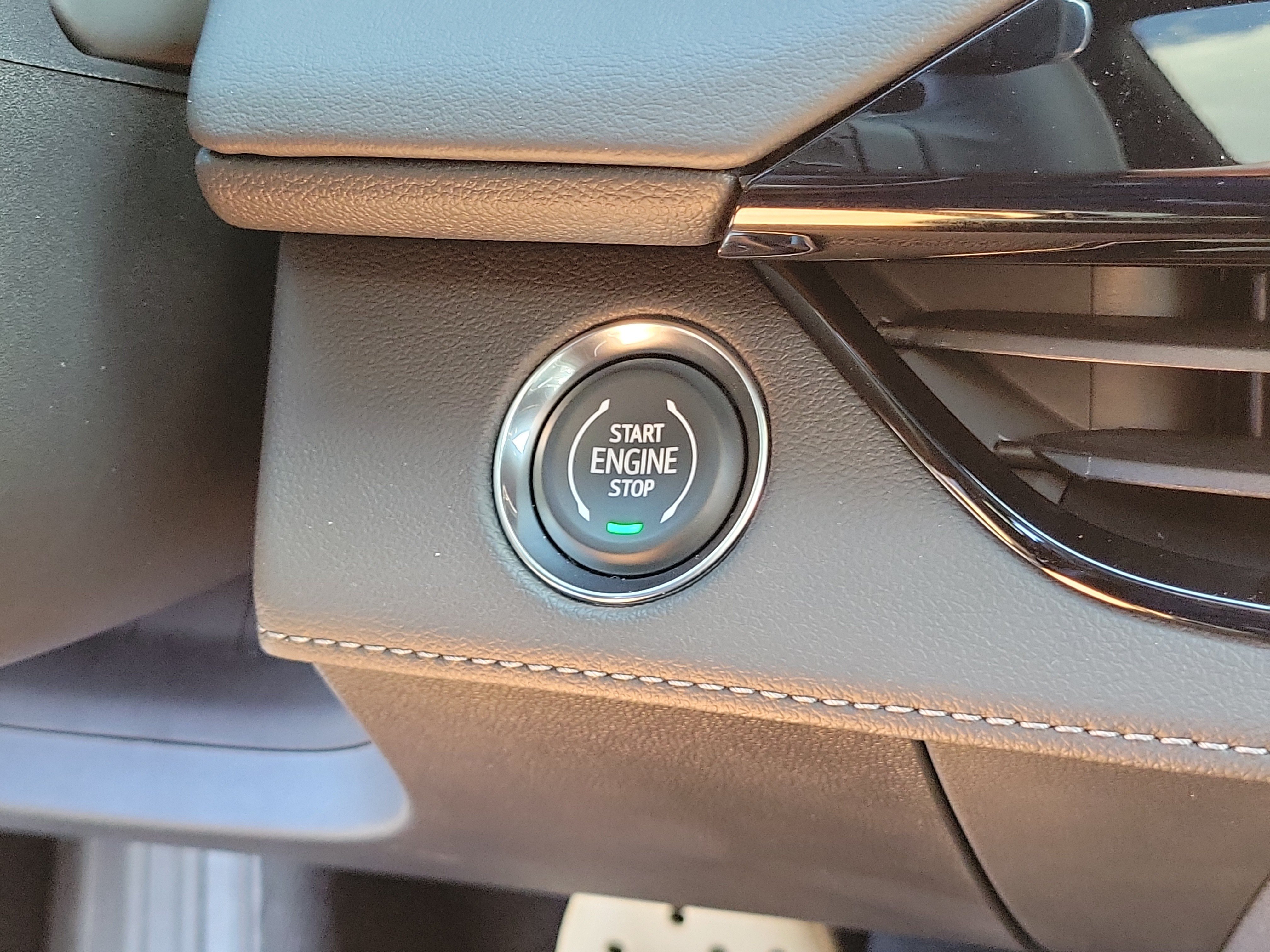 2026 Buick Enclave Avenir - Photo 26