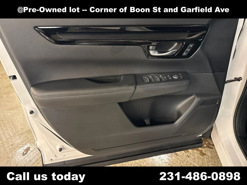 Used 2023  Honda EX-L image 14