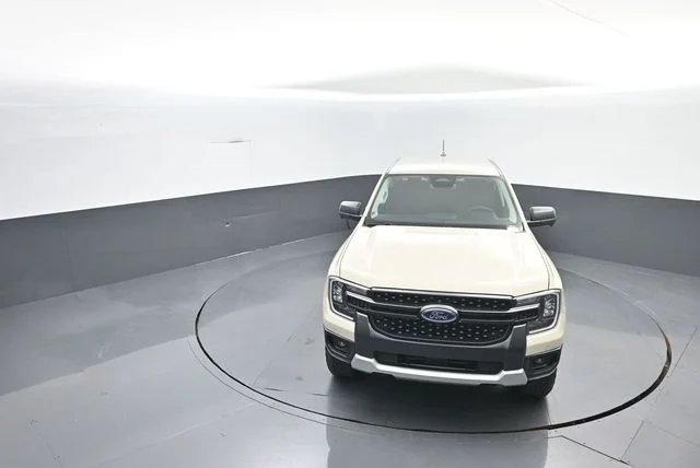 New 2026 Desert Sand Ford XLT image 25