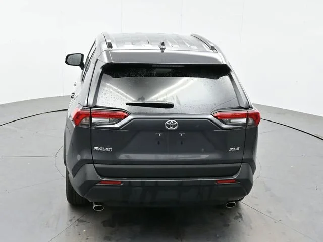 Used 2025 Magnetic Gray Met Toyota XLE image 35