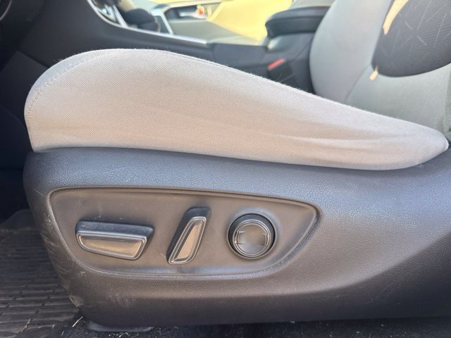 Used 2022 White Toyota XLE image 13