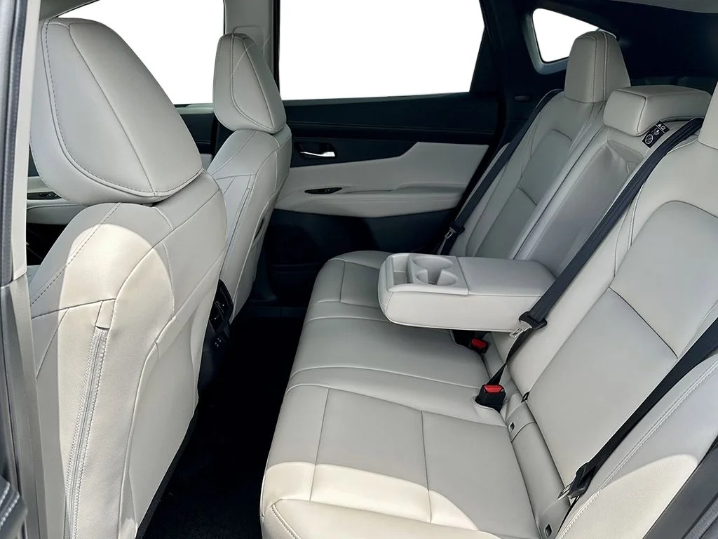 New 2026 Everest White Pearl TriCoat Nissan SL image 30