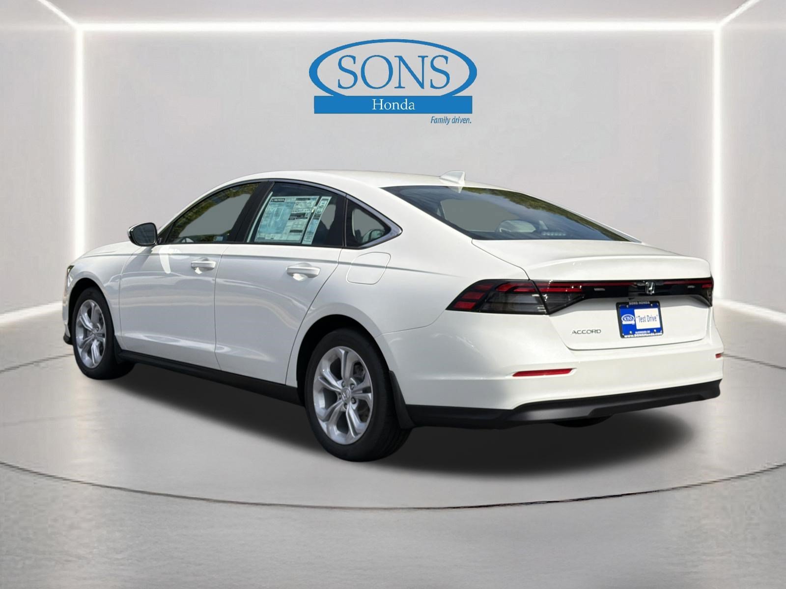 New 2026 Platinum White Pearl Honda LX image 18