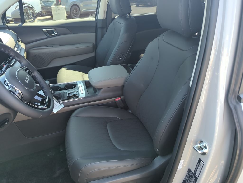 New 2026 Ceramic Silver Kia EX image 12