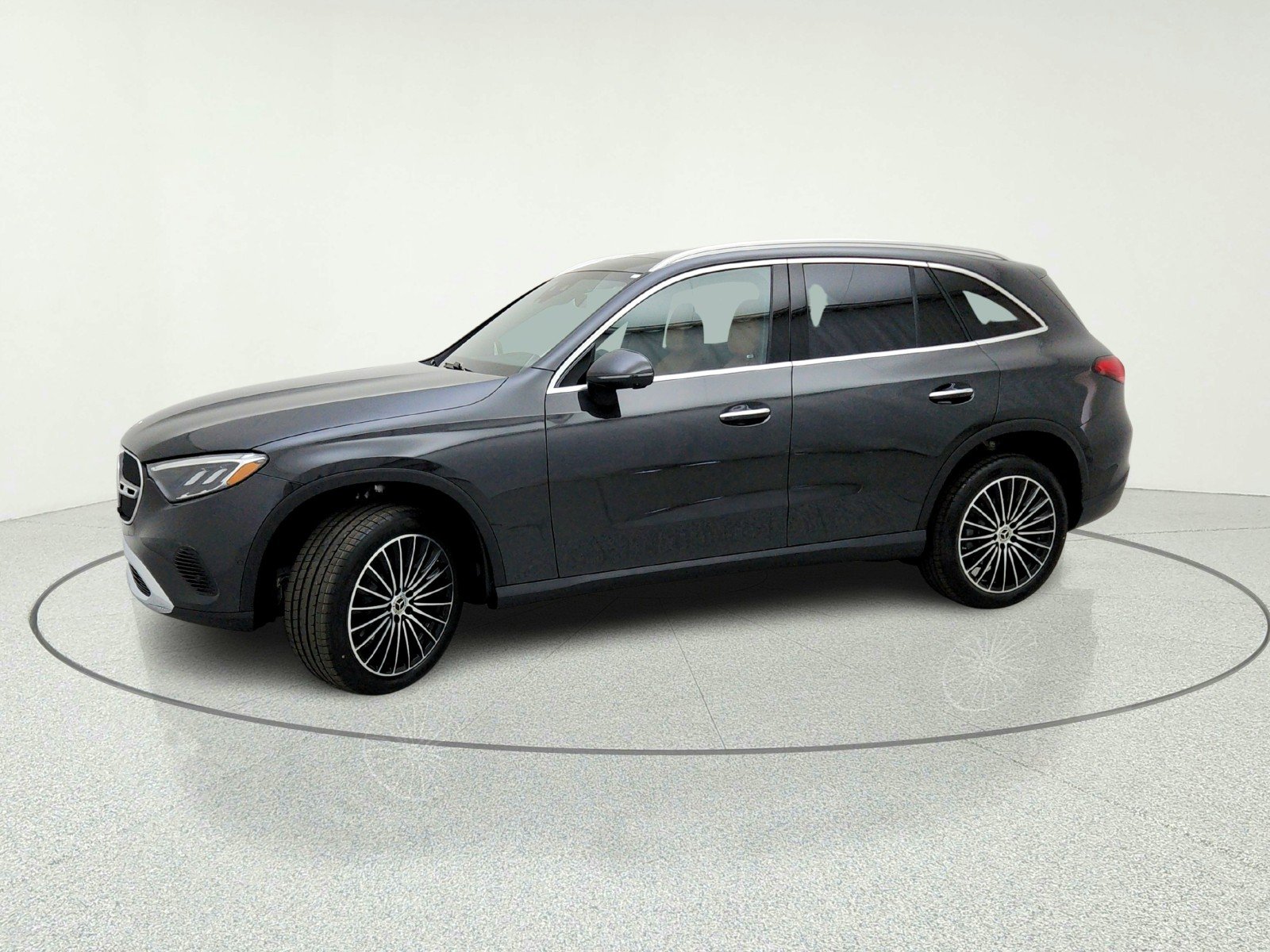 New 2026 Graphite Grey Metallic Mercedes-Benz GLC 300 SUV image 15