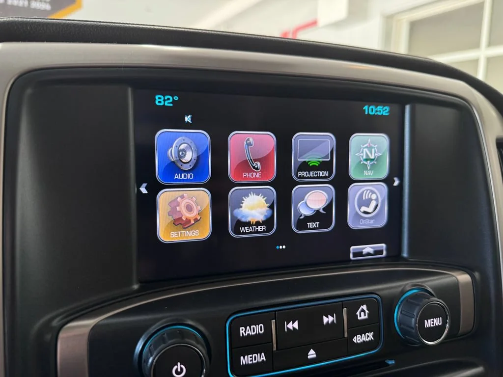 Used 2018 MINERAL METALLIC GMC Denali image 19