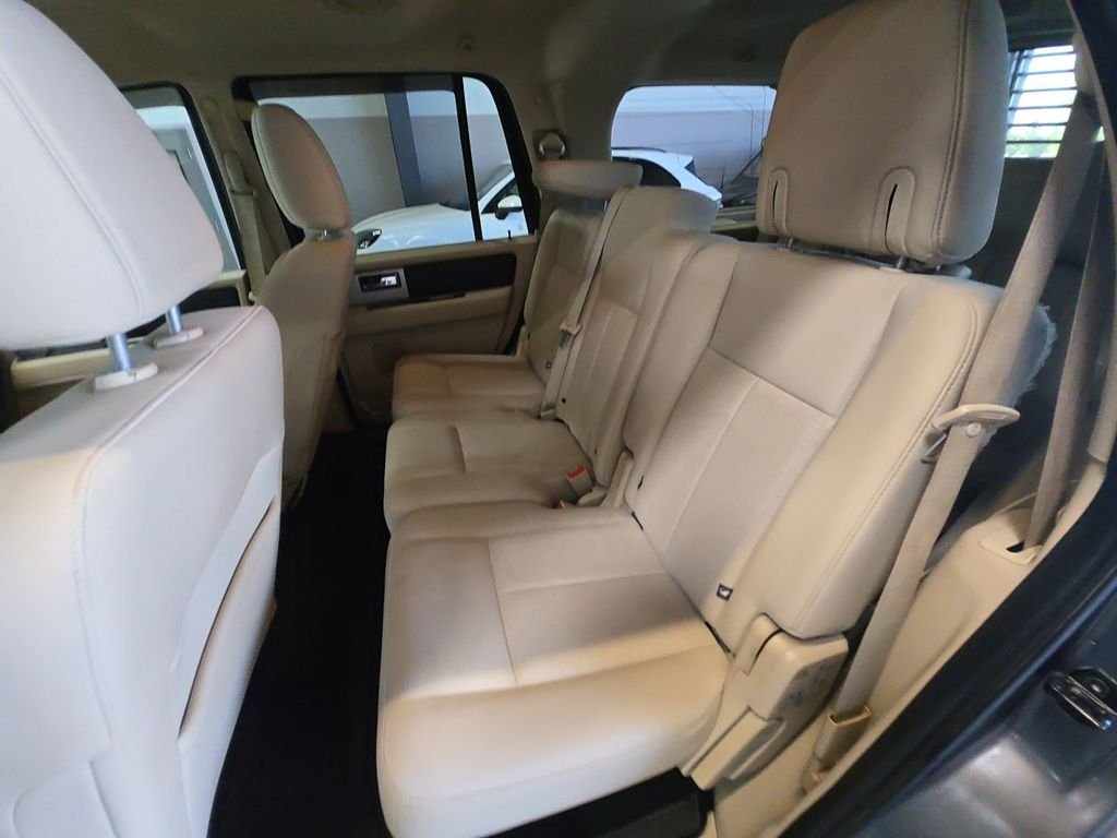 Used 2015 Gray Ford XLT image 28