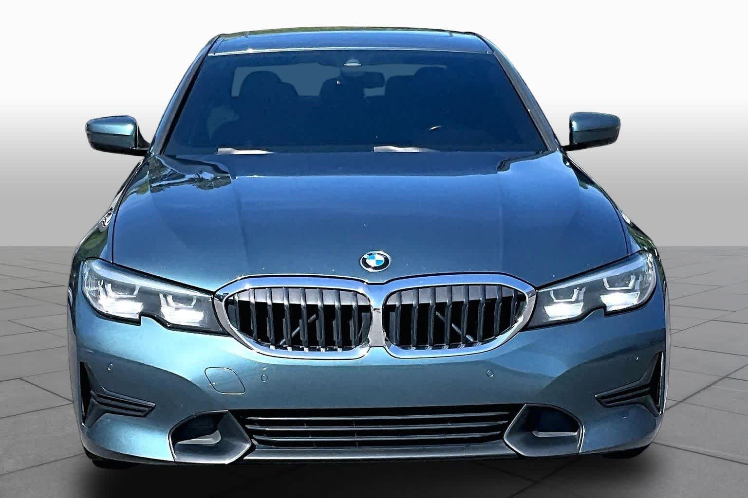 Used 2020 Blue Ridge Mountain Metallic BMW 330i image 4