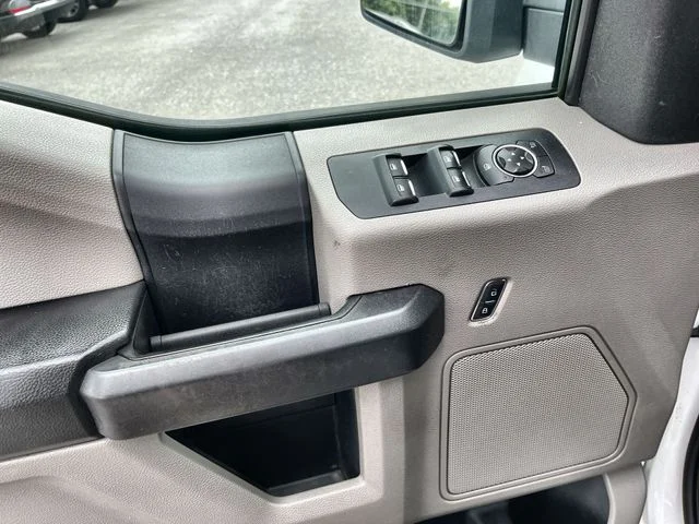 Used 2015 White Ford XL image 16