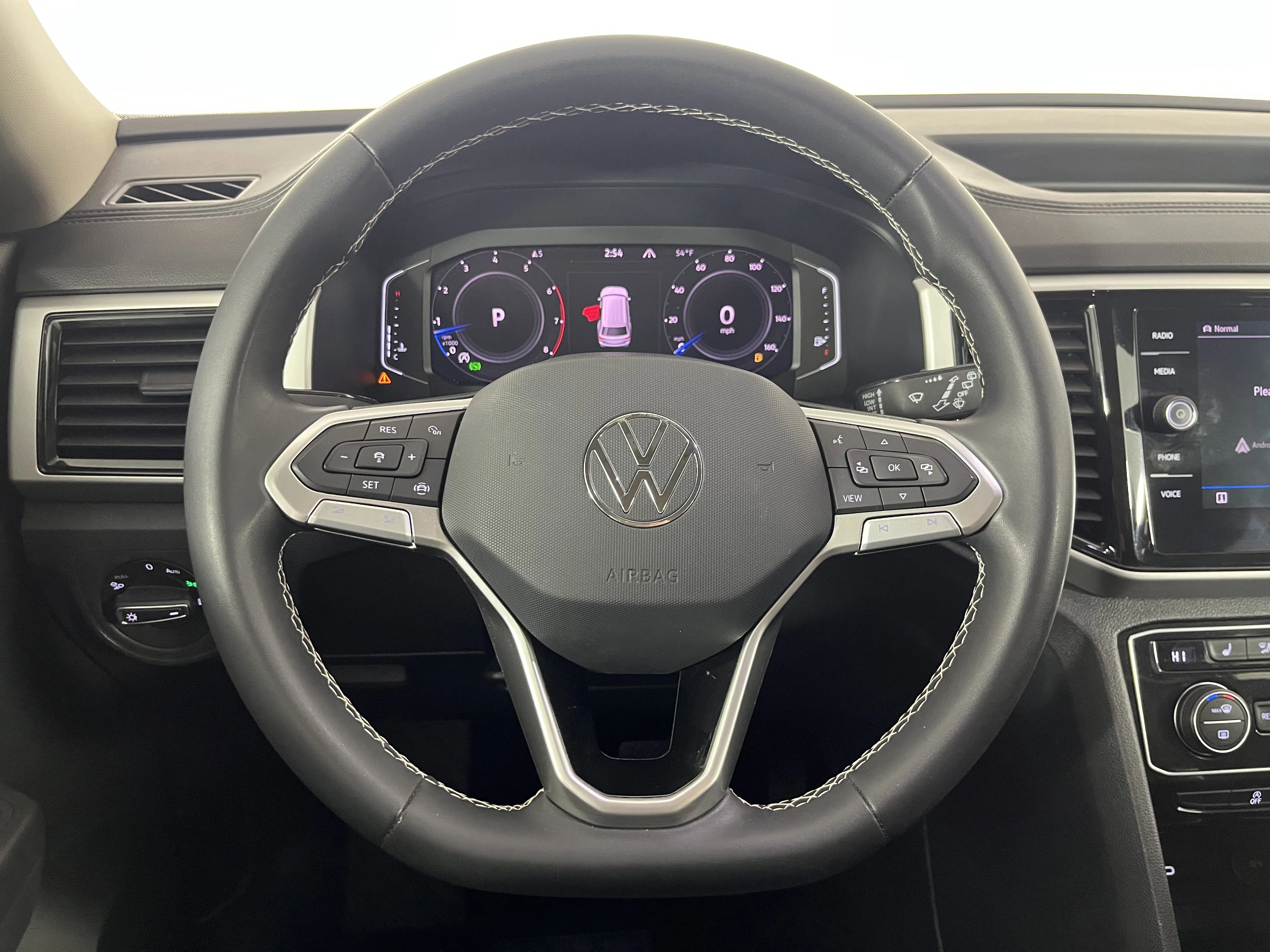 2023 Volkswagen Atlas SE w/Tech - Photo 12