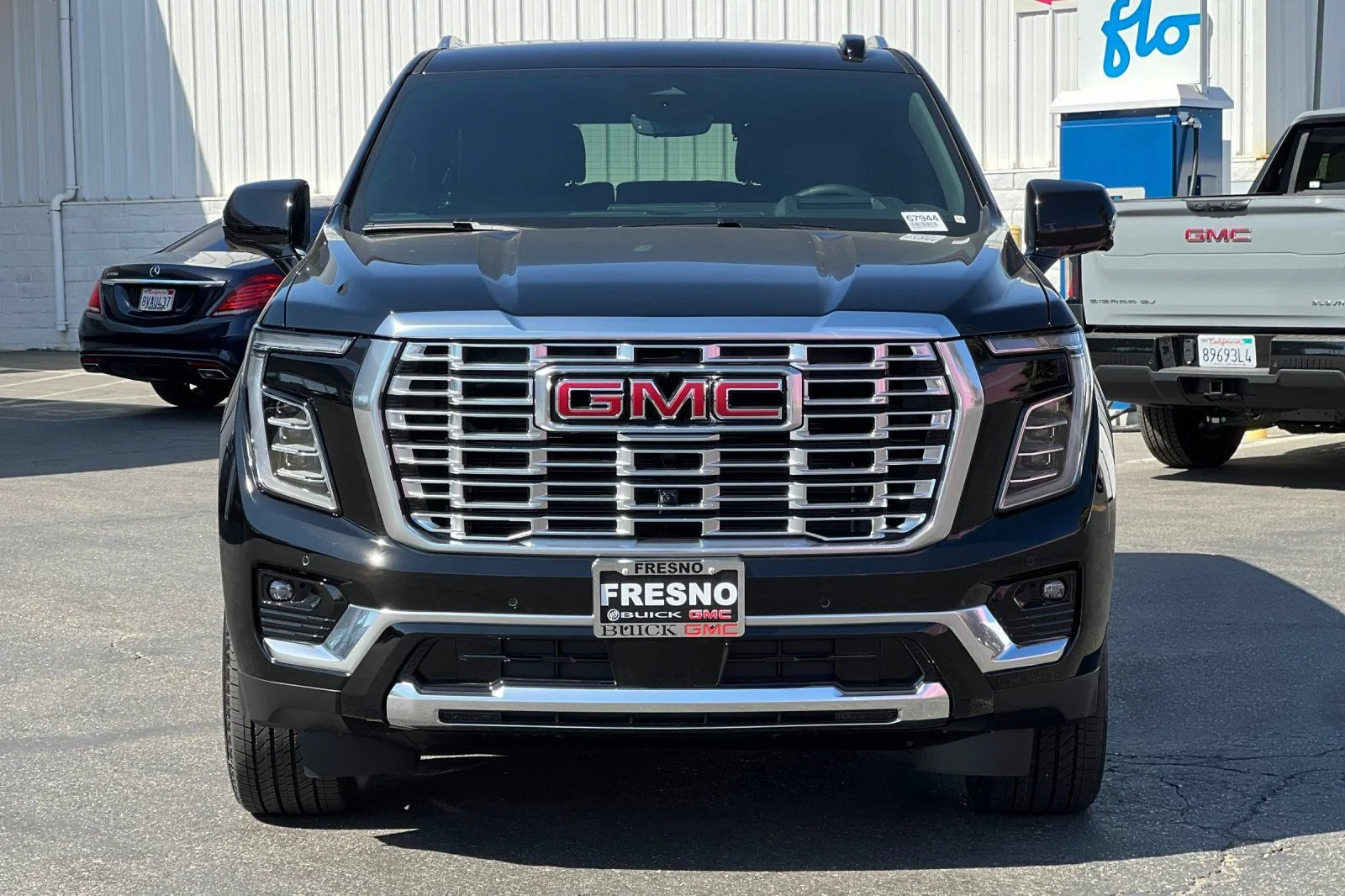 2026 GMC Yukon Denali - Photo 7