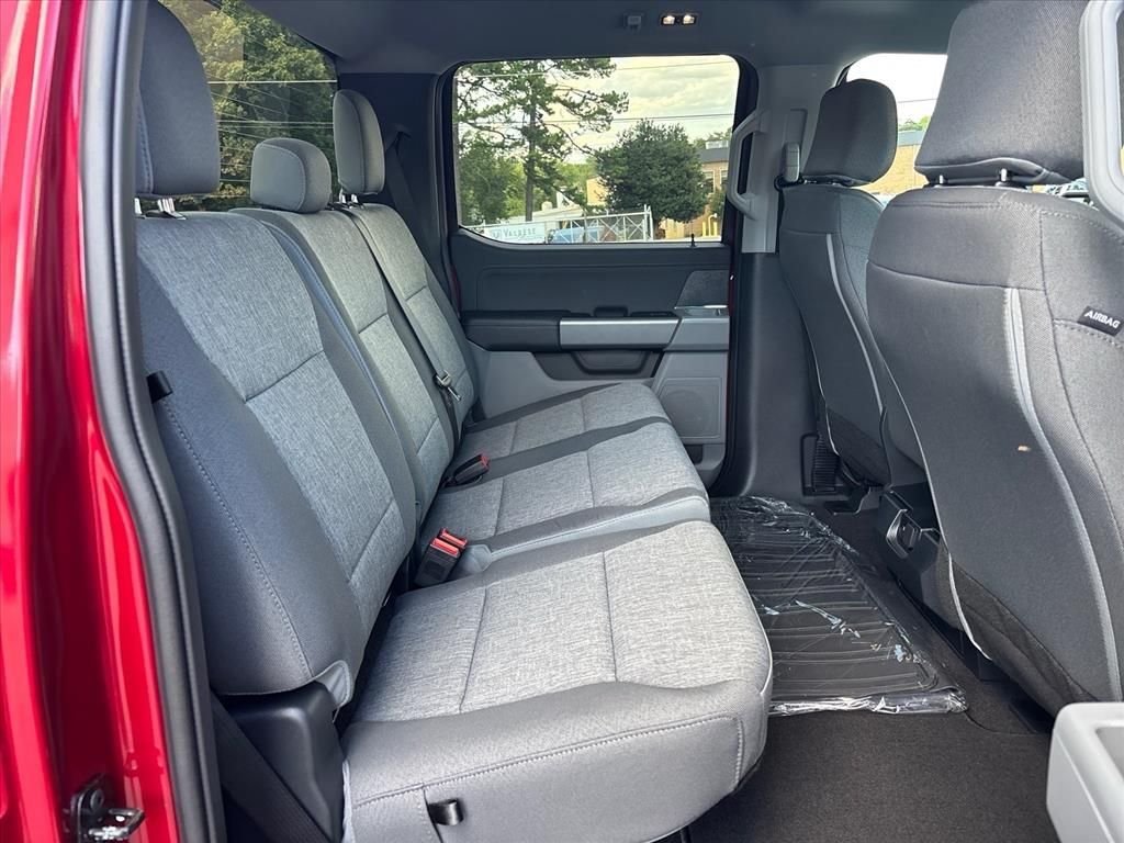 New 2026 Ruby Red Metallic Tinted Clearcoat Ford XLT image 11