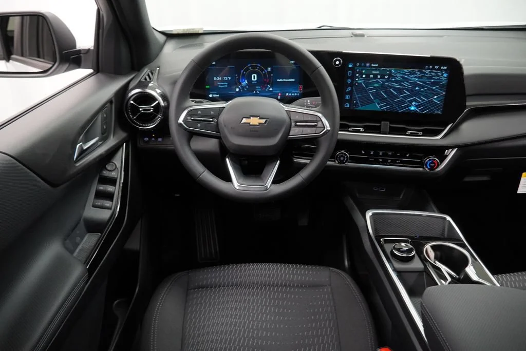 New 2027 Summit White Chevrolet LT image 13