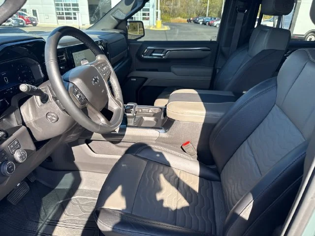 Used 2025 Cypress Gray Chevrolet ZR2 image 11