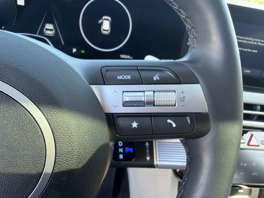 Used 2026 White Hyundai Limited image 19