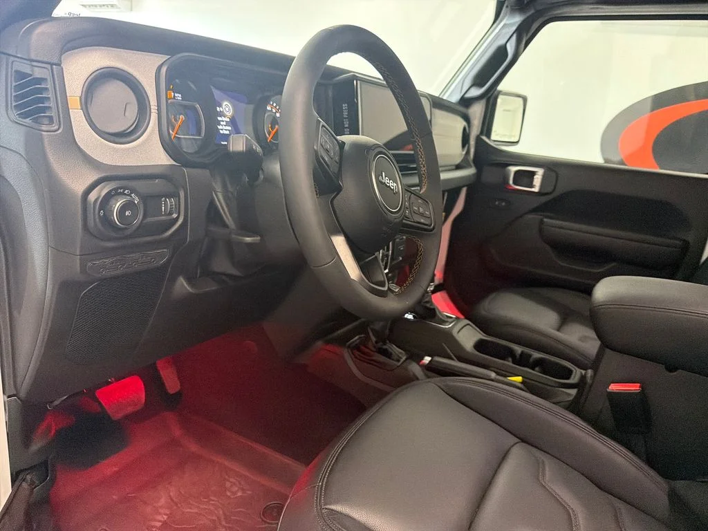 Used 2024 White Jeep Willys image 12