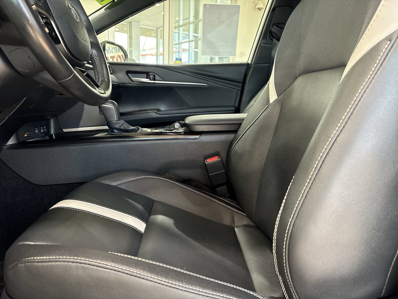 Certified Used 2025 Ice Toyota SE image 11