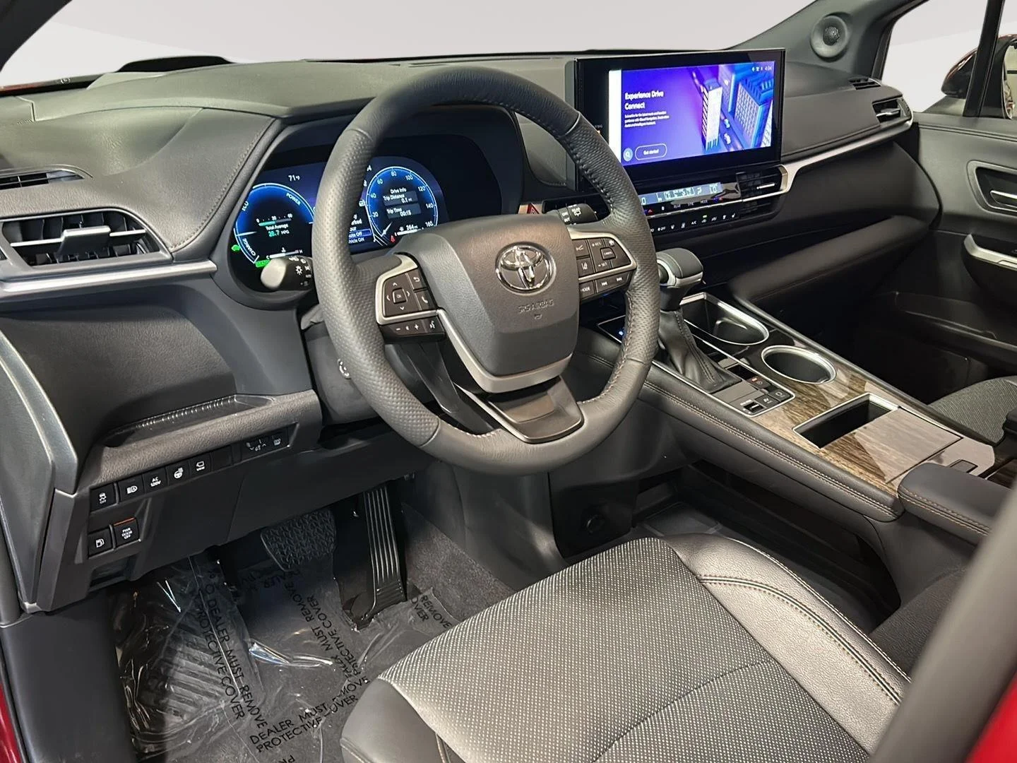 Used 2025 Ruby Flare Pearl Toyota Platinum image 9