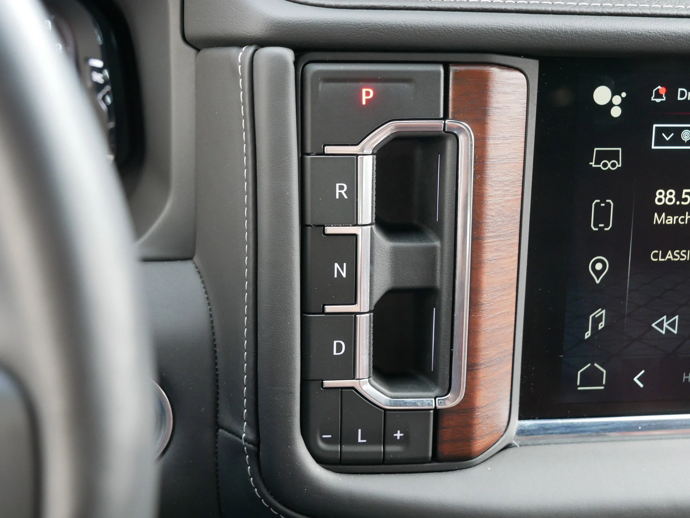 Used 2024 Onyx Black GMC Denali Ultimate image 24