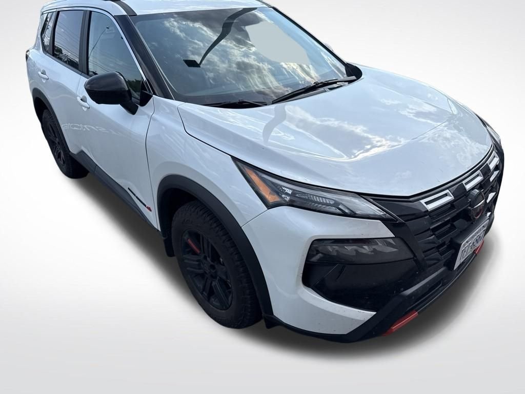 Certified Used 2025 White Pearl Nissan Rock Creek image 2