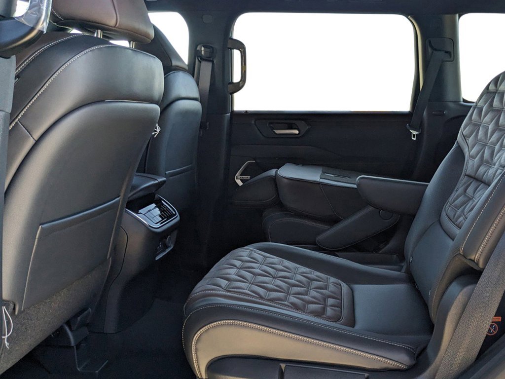 2026 Nissan Armada Platinum - Photo 22