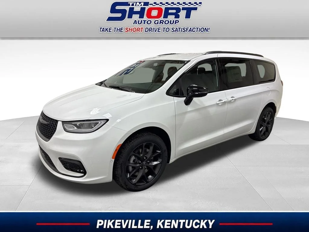 2026 Chrysler Pacifica Select AWD's photo