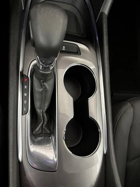 Used 2021 White Chevrolet LT image 22