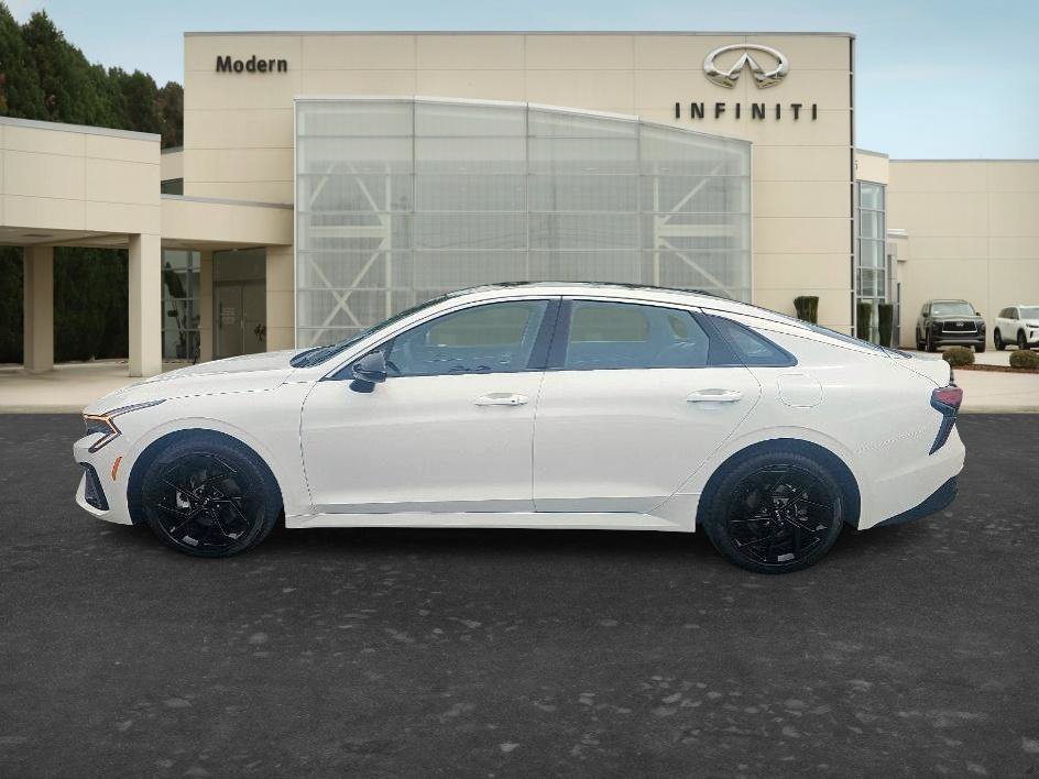 Used 2026 Snow White Pearl Kia GT-Line image 7