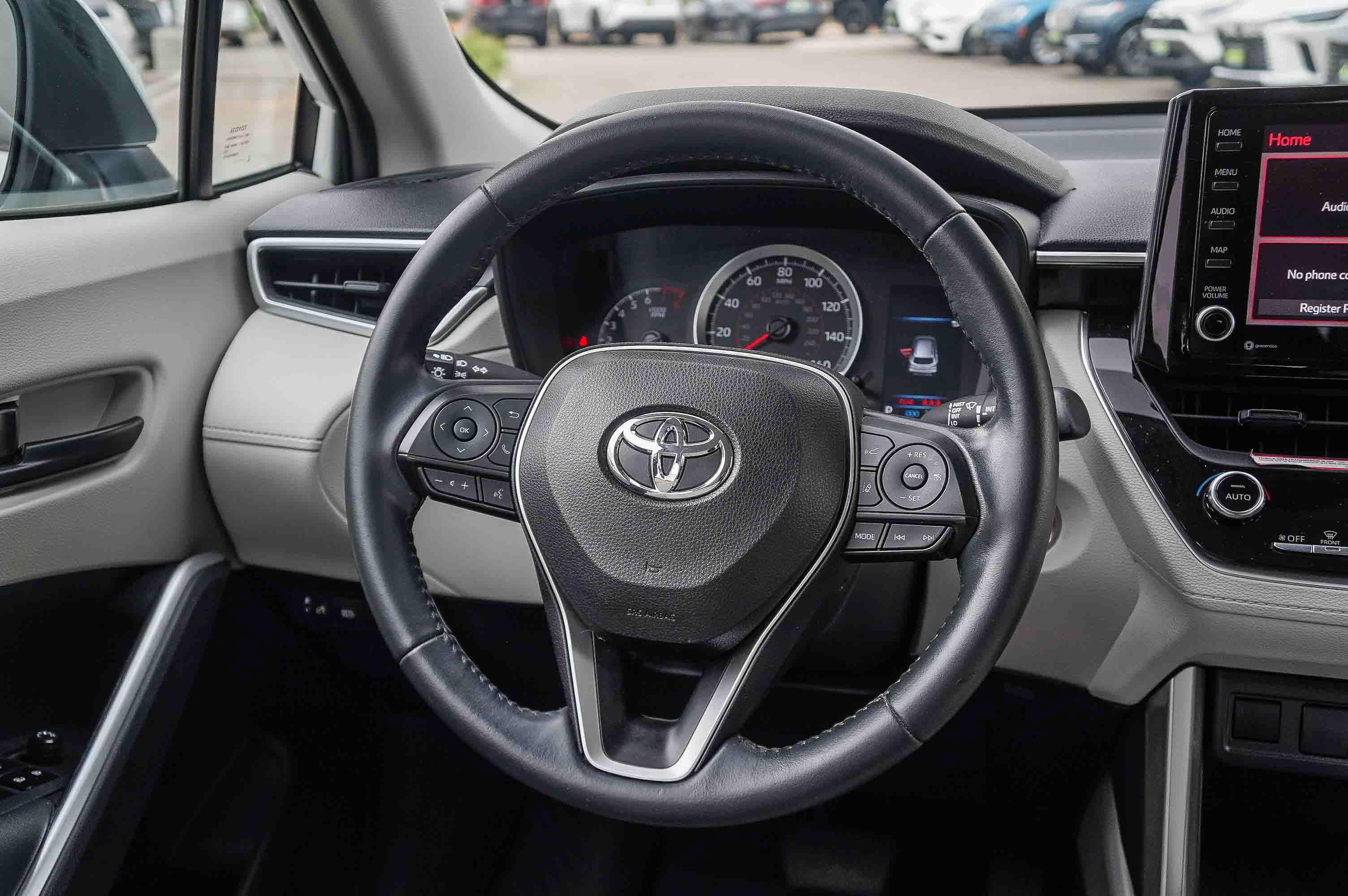 Used 2022 WIND CHILL PEARL TOYOTA TRUCK LE image 15