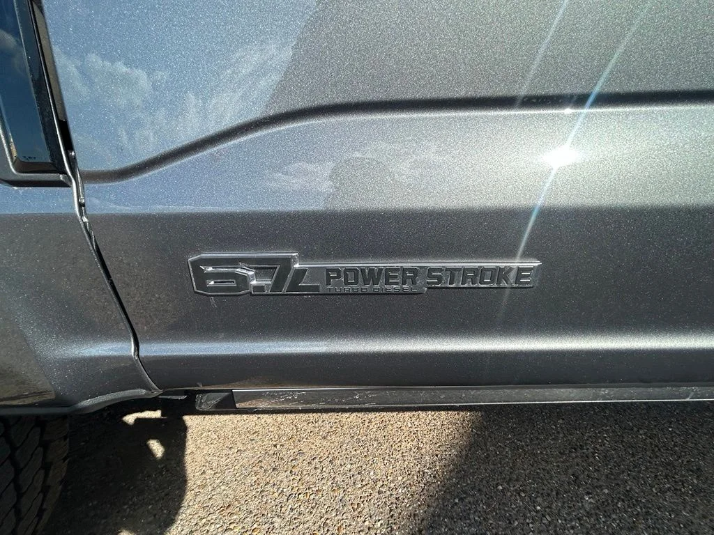 2026 Ford F-250 Super Duty Platinum - Photo 10