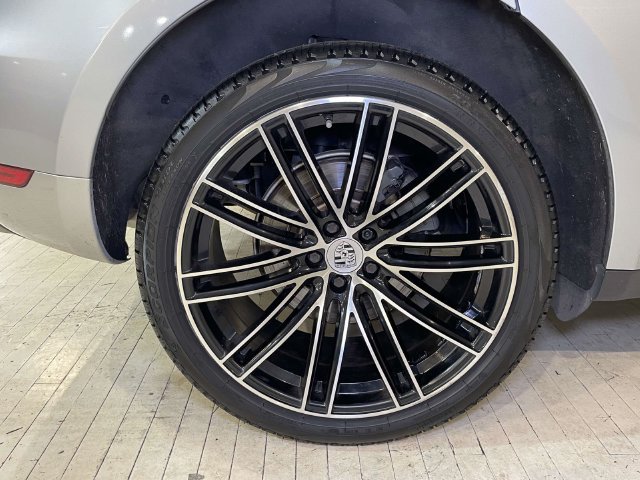 Used 2019 Silver Porsche S image 12