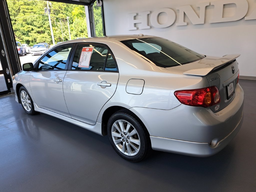 Used 2010 Silver Toyota S image 9