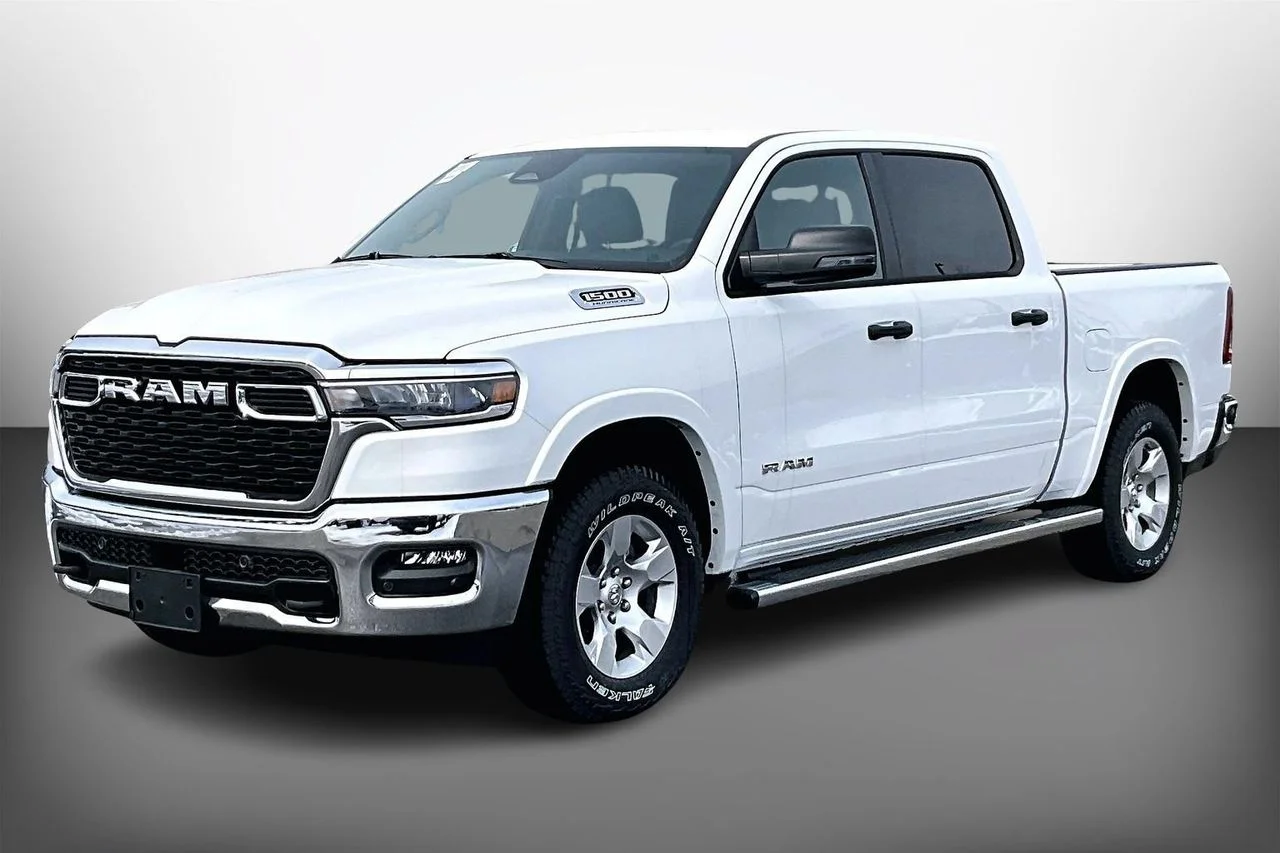 New 2026 Bright White Clearcoat RAM Big Horn/Lone Star image 4