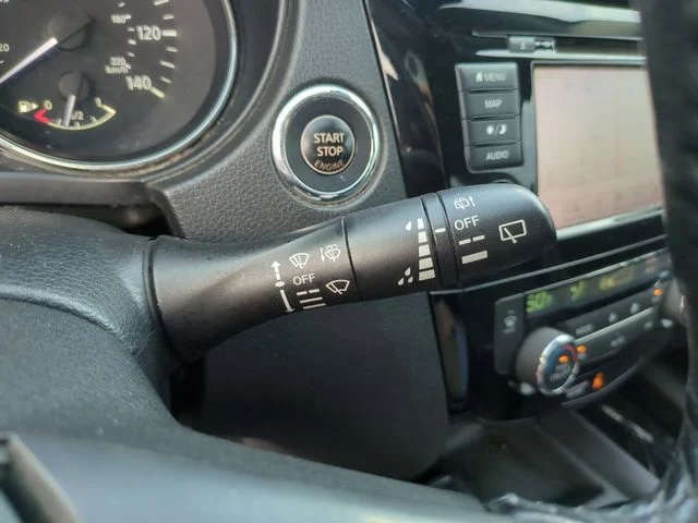 Used 2020 Gray Nissan SL image 33