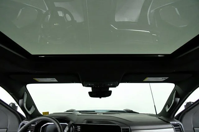 New 2026 Polar White Tricoat Chevrolet High Country image 26