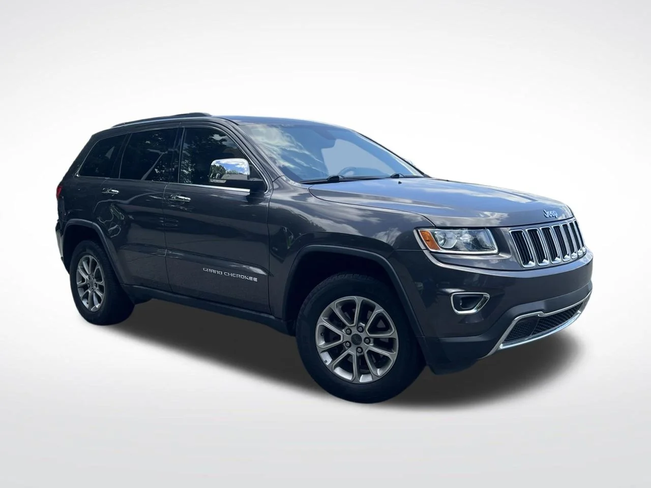 Used 2015 Gray Jeep Limited image 7