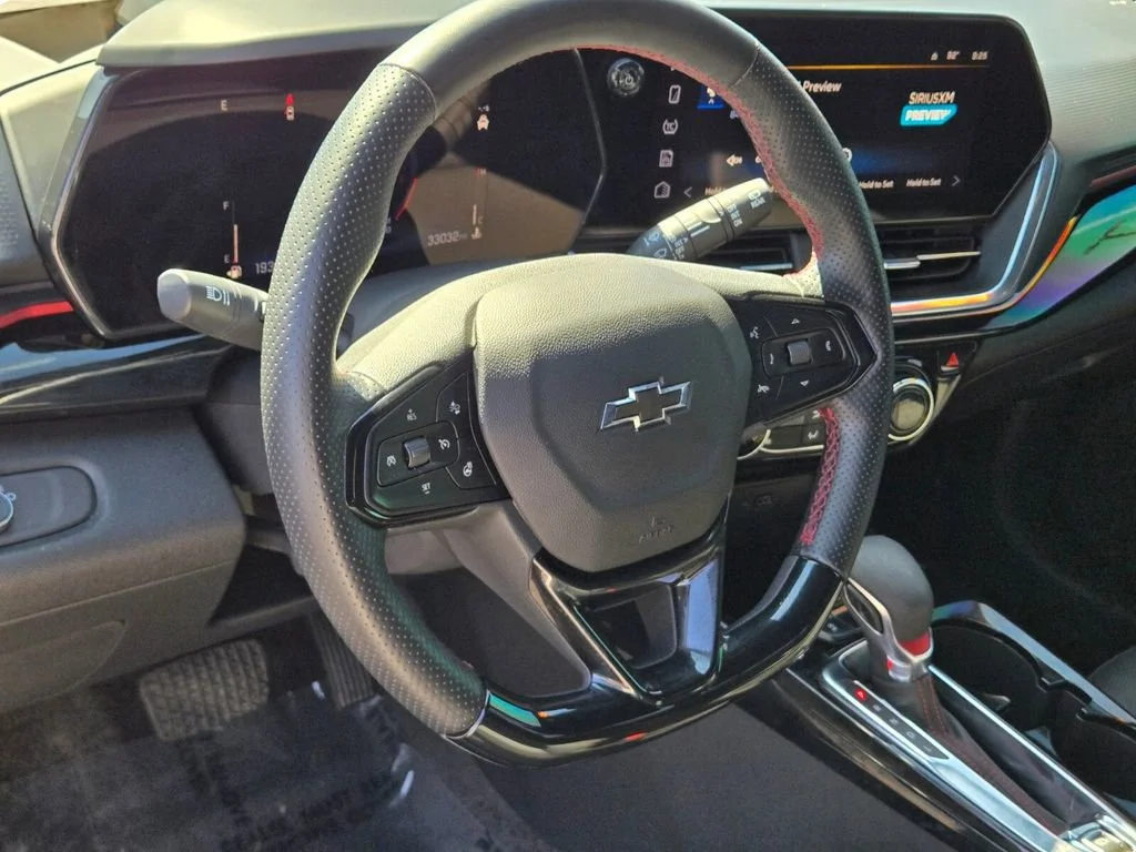 Used 2024 Summit White Chevrolet 2RS image 18