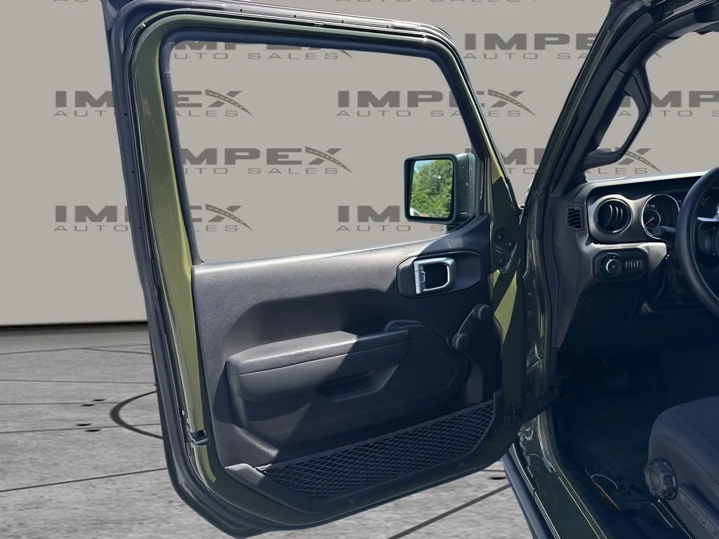Used 2022 Green Jeep Unlimited Willys image 17