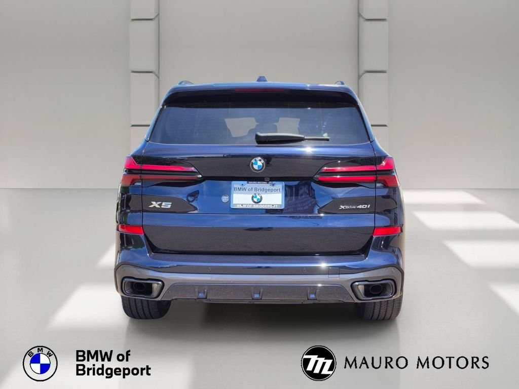 Used 2025 Black BMW xDrive40i image 4
